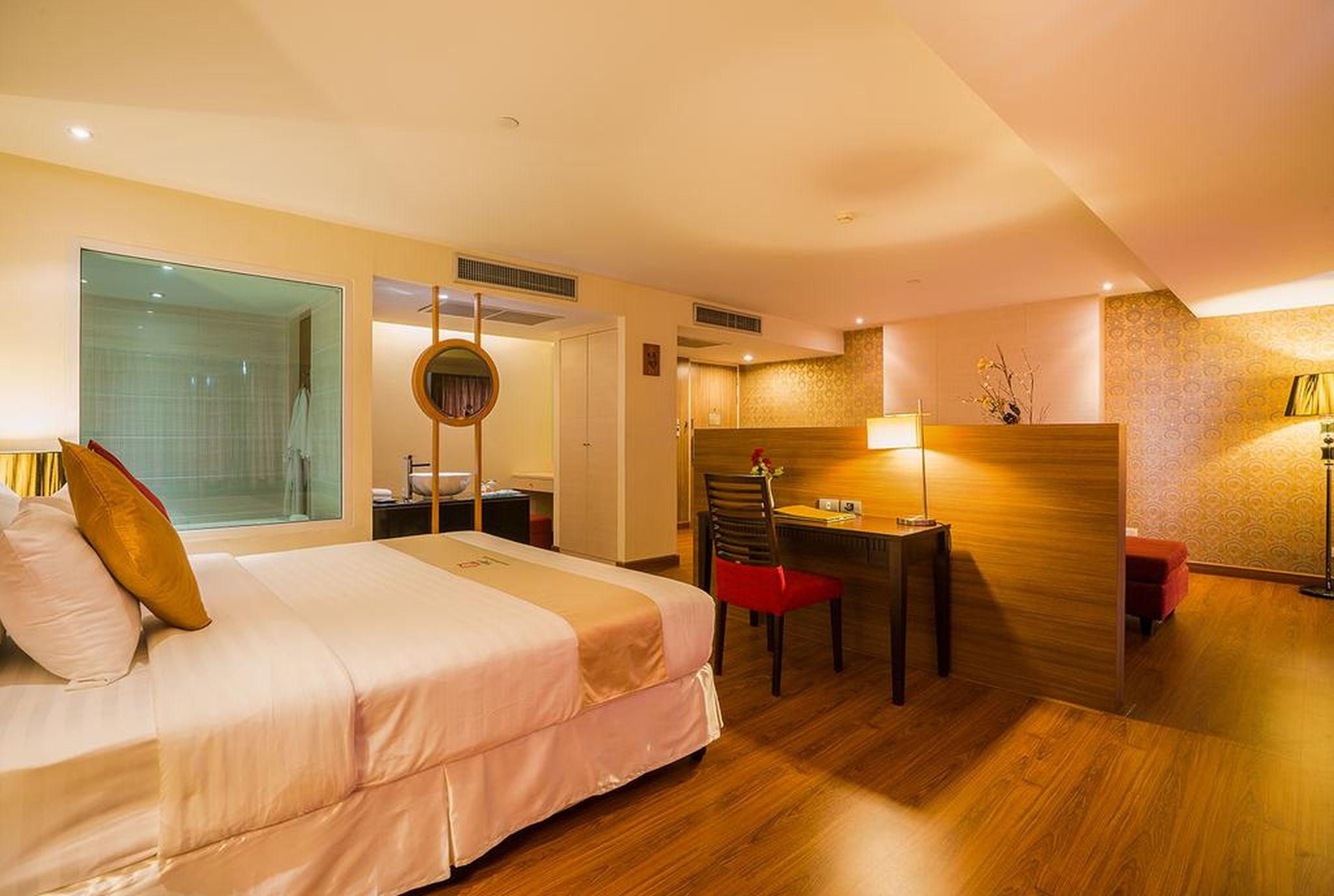 Grand Lord Boutique Hotel- Sha Extra Plus Certified Bangkok Exterior photo