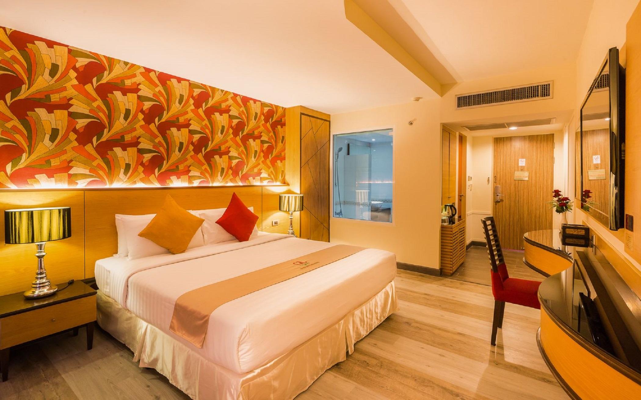 Grand Lord Boutique Hotel- Sha Extra Plus Certified Bangkok Exterior photo