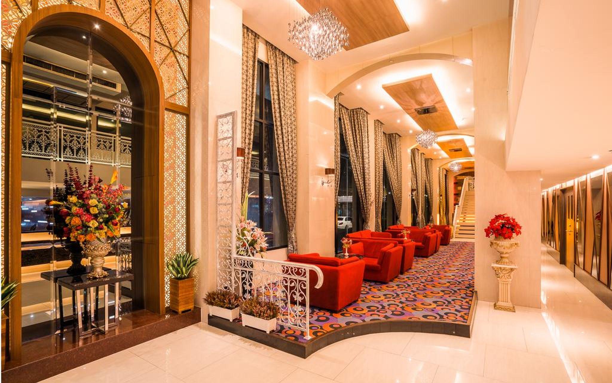 Grand Lord Boutique Hotel- Sha Extra Plus Certified Bangkok Exterior photo