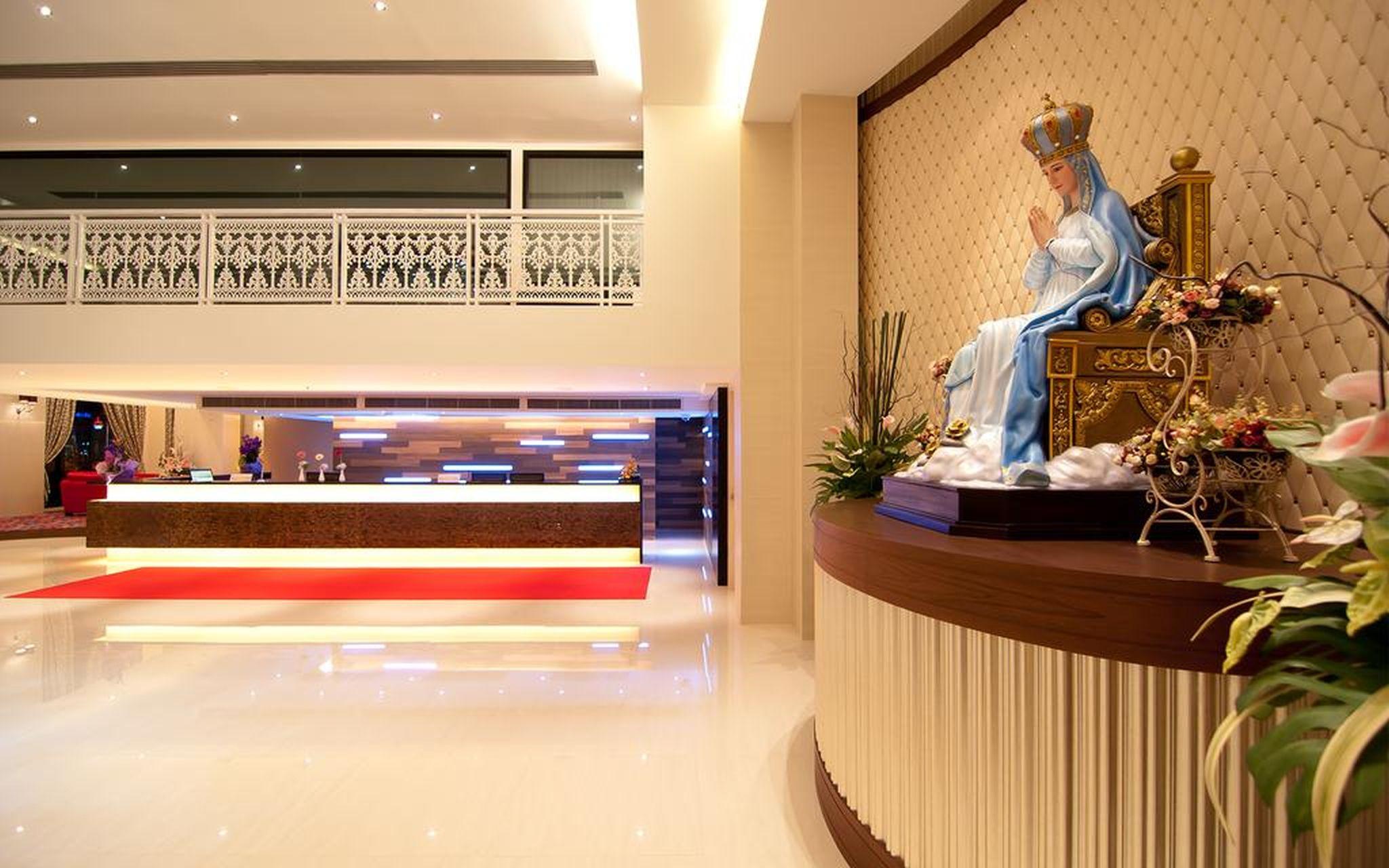 Grand Lord Boutique Hotel- Sha Extra Plus Certified Bangkok Exterior photo