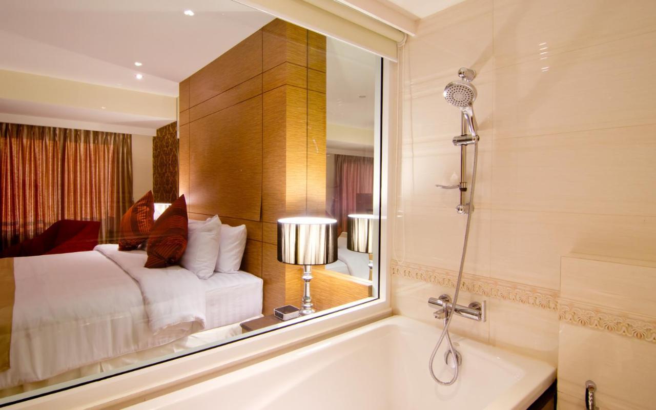 Grand Lord Boutique Hotel- Sha Extra Plus Certified Bangkok Exterior photo