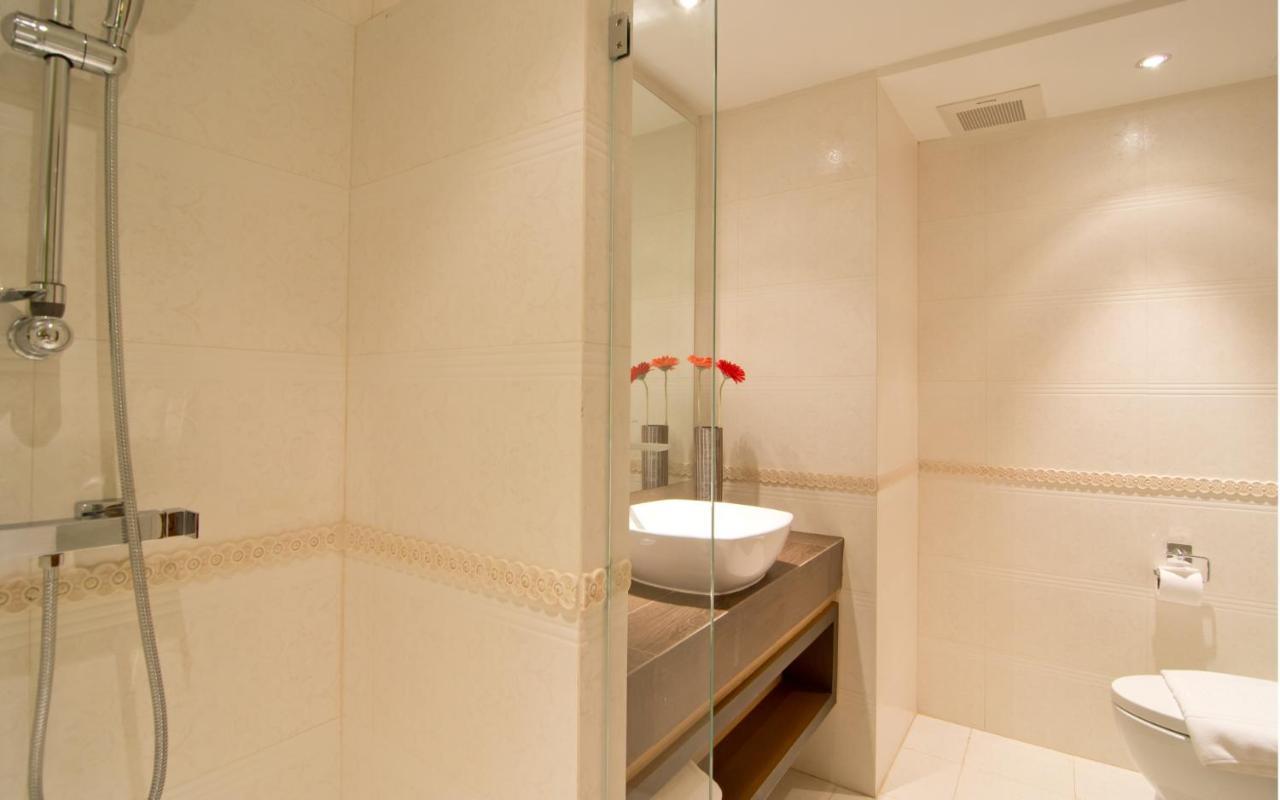 Grand Lord Boutique Hotel- Sha Extra Plus Certified Bangkok Exterior photo